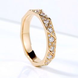 Fede nuziale Triangulaire in Oro Giallo 18 Carati & Diamante