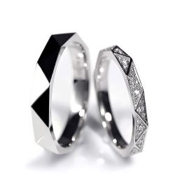 Coppia Anelli Triangulaire - Oro Bianco Finitura Lucida