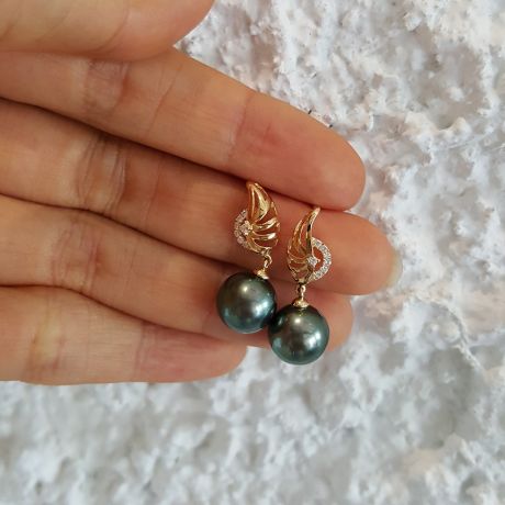 Orecchini Pendenti Liberty - Perle di Tahiti Nere, Oro Giallo