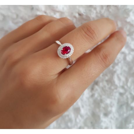 Anello di Fidanzamento Nasride - Oro Bianco, Rubino Ovale & Diamanti