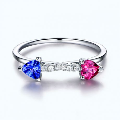 Anello croisée des chemins. Oro bianco e zaffiri