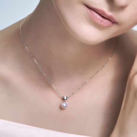 Ciondolo Sarah Bernhardt - Oro Bianco 18kt, Diamanti e Perla Akoya