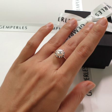 Anello Fiore - Oro Bianco e Perla Akoya