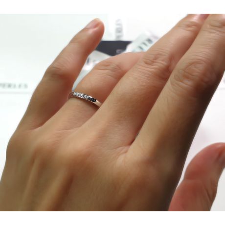 Fede Donna - Oro bianco 2.12gr - Diamanti 0.040ct