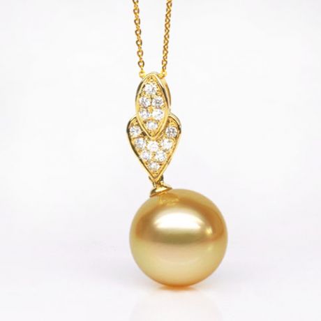 Ciondolo Ovale Marchese - Oro Giallo, Diamanti & Perla dei Mari del Sud Dorata