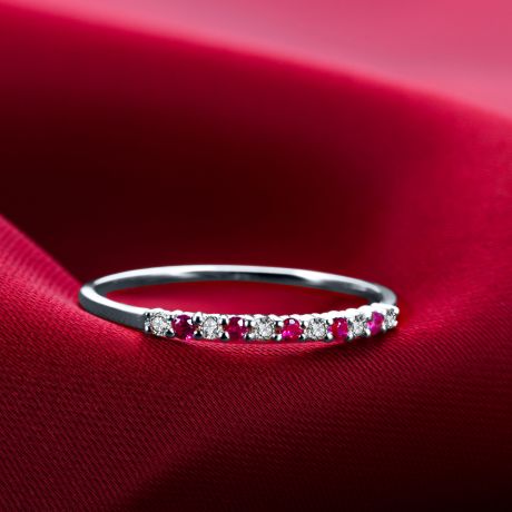 Anello Mythique - Oro Bianco, Riviera Mezzo Giro di Rubini e Diamanti