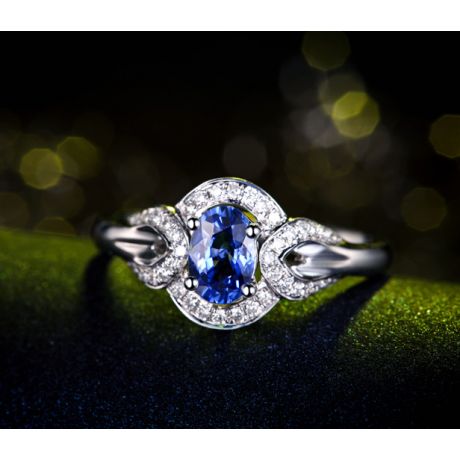 Solitario Composto Intrusion - Oro Bianco, Diamanti & Zaffiro Ovale