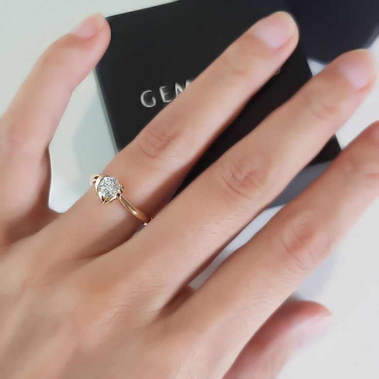 Anello di Fidanzamento Cuore Maestoso - Diamante Solitario & Oro Giallo | Gemperles - 5