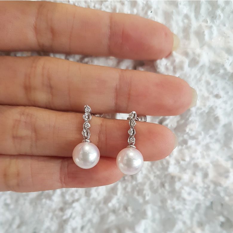 Orecchini Pendenti Miya - Perle Akoya Bianche 7.5/8mm AAA - Farfalla Oro Bianco - 4