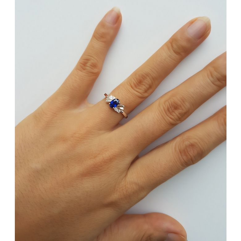 Anello di Fidanzamento Luxe - Oro Bianco, Diamanti & Zaffiro Blu Ovale - 3