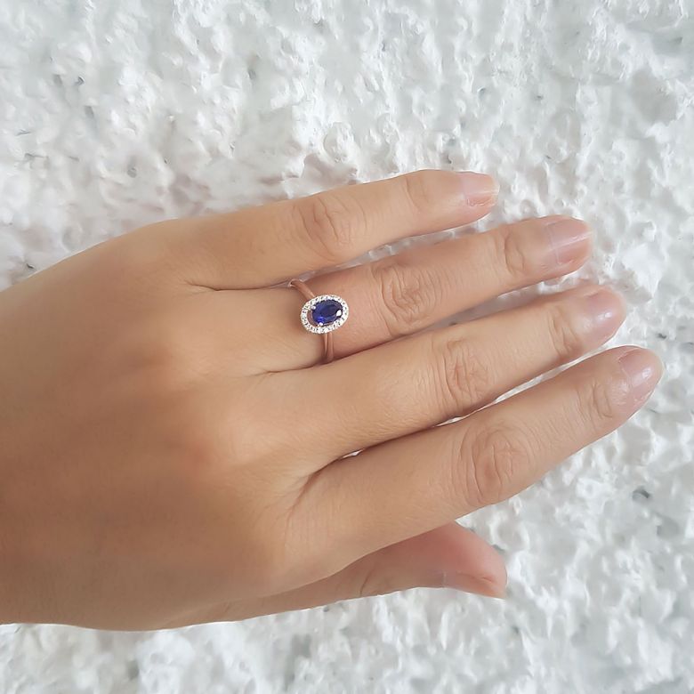 Anello di Fidanzamento Persée - Oro Bianco, Diamanti & Zaffiro Blu Ovale - 9