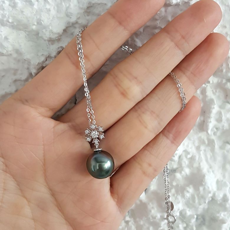 Ciondolo Cap Vert - Oro Bianco, Diamanti e Perla di Tahiti - 3