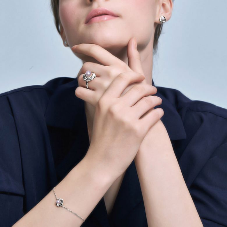 Braccialetto perla Akoya Seiza. Diamanti, zaffiri, Oro bianco I Gemperles - 2