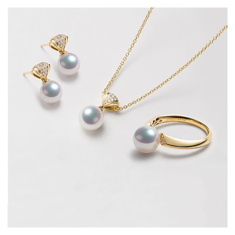 Ciondolo, anello e orecchini Sarah Bernhardt. Perle Akoya, oro giallo, diamanti - 2