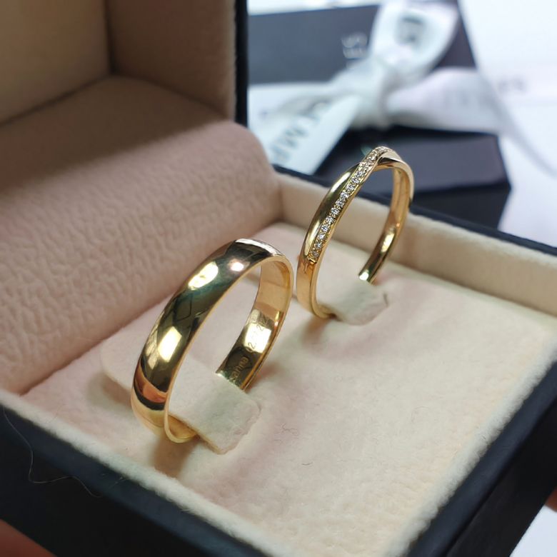 Fede Nuziale Golden River - Oro Giallo e Diamanti - 4