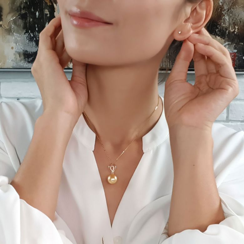 Ciondolo Narciso - Oro Giallo, Diamanti & Perla Gold dei Mari del Sud - 3