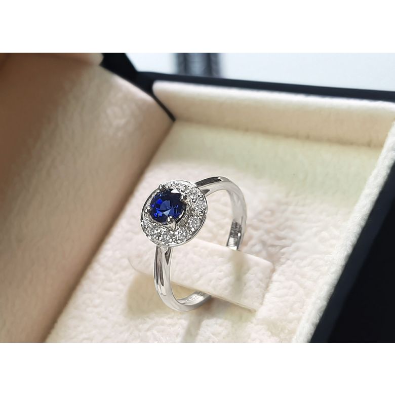 Anello Solitario Composto Kandy - Oro Bianco, Diamanti & Zaffiro Blu - 10