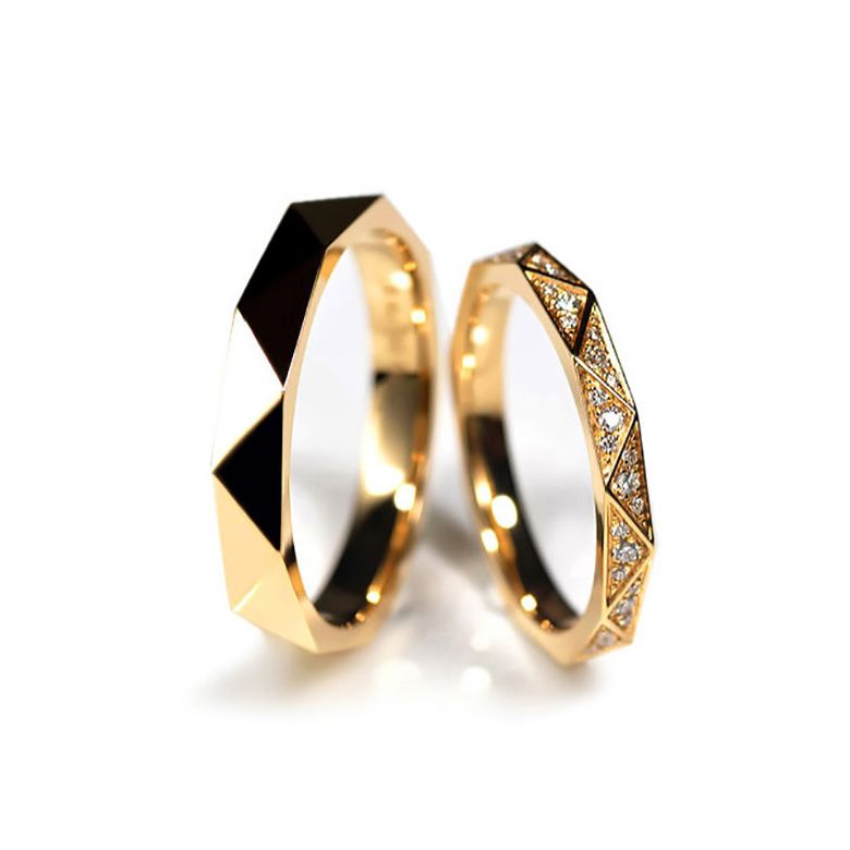 Coppia Anelli Triangulaire - Oro Giallo Finitura Lucida - 1