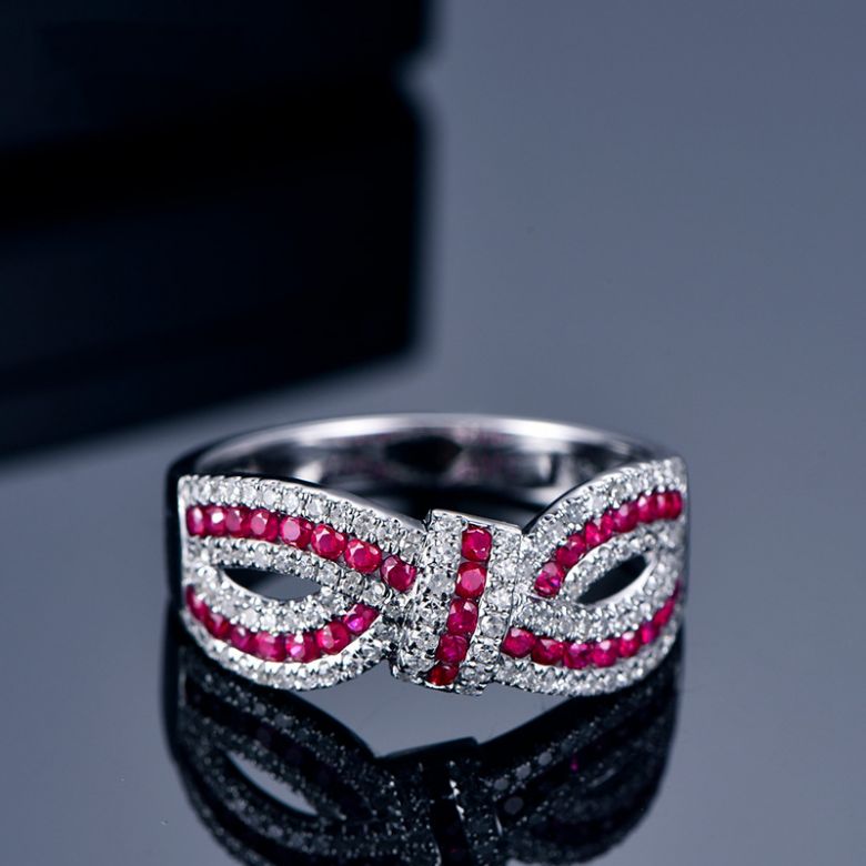 Anello Mandalay I Nodo Oro bianco, Rubini, Diamante - 1