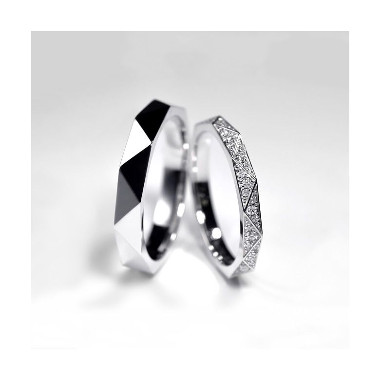 Anello Uomo Triangulaire - Plaino Finitura Lucida - 1