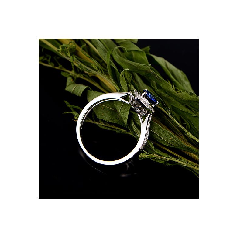 Anello Solitario Composto Jaffna - Oro Bianco, Diamanti & Zaffiro Pera - 9