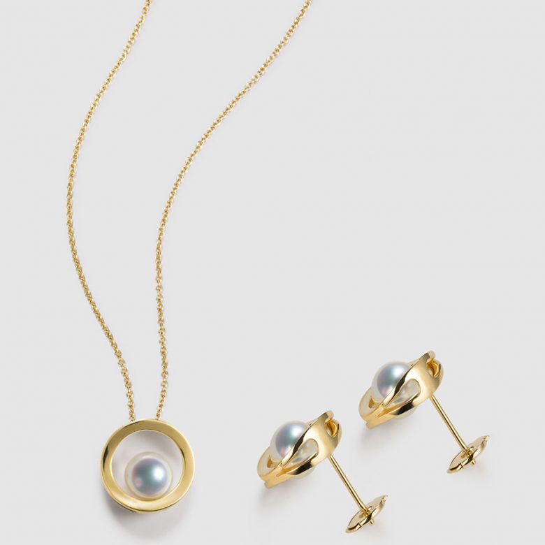 Ciondolo e Orecchini Himiko. Perle Akoya, Oro giallo, diamanti - 6